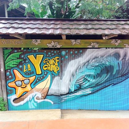 La Y Surf Camp Hotel Bocas Town Exterior foto